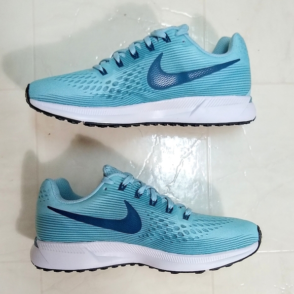 Nike Women's Air Zoom Pegasus 34 Running Shoes - Picture 3 of 9